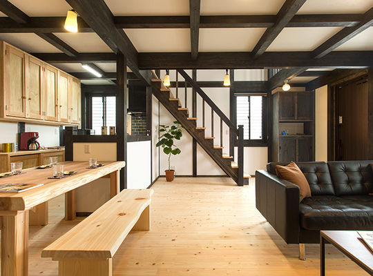 Interior photos of the Saitama showroom